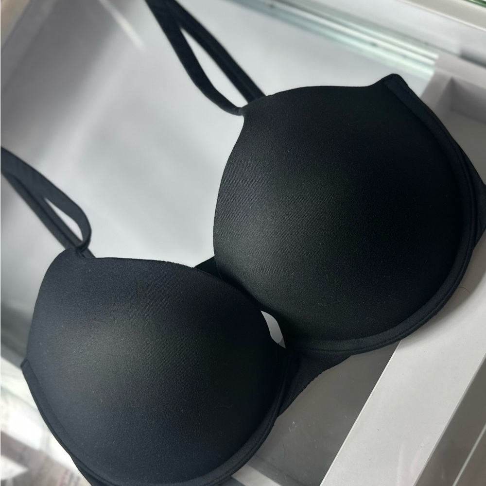 SKIMS Elegant Black Fits Everybody Push-Up Bra 32DD